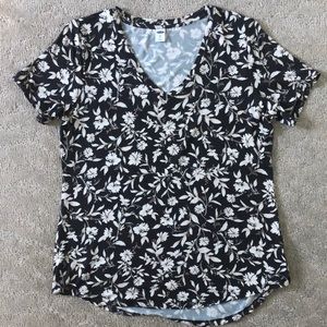 OLD NAVY floral V-neck